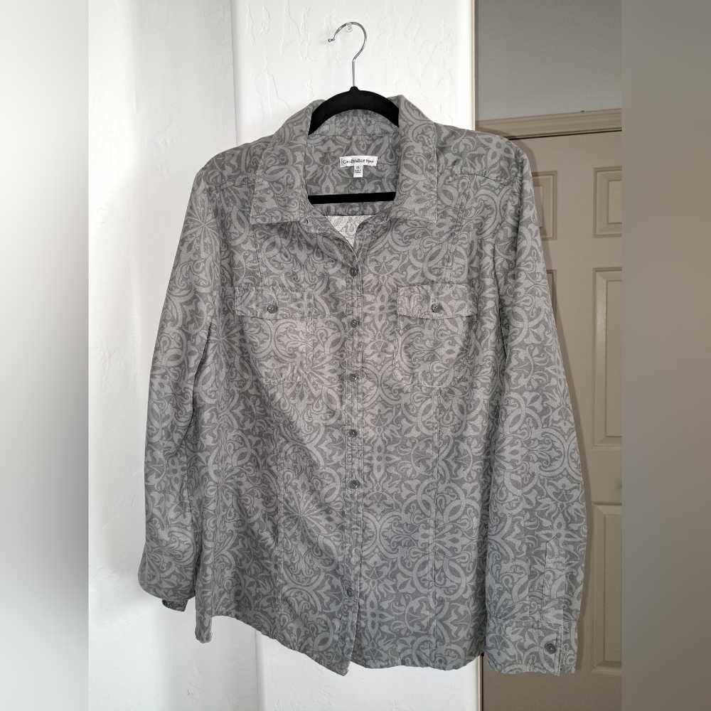 Croft & Barrow Women's Gray Button Down Shirt Suede Feel Size XL - Picture 2 of 10